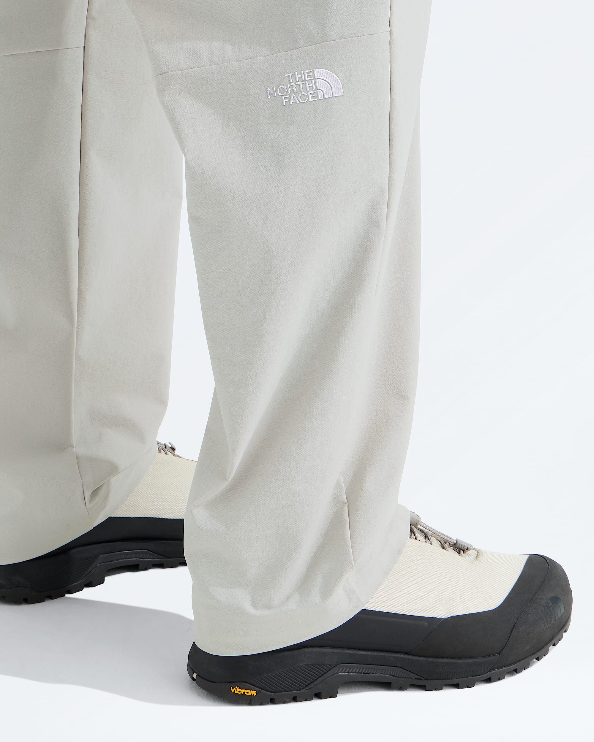 Mens TNF Tech Woven Pant TNF MODELCLOSE1