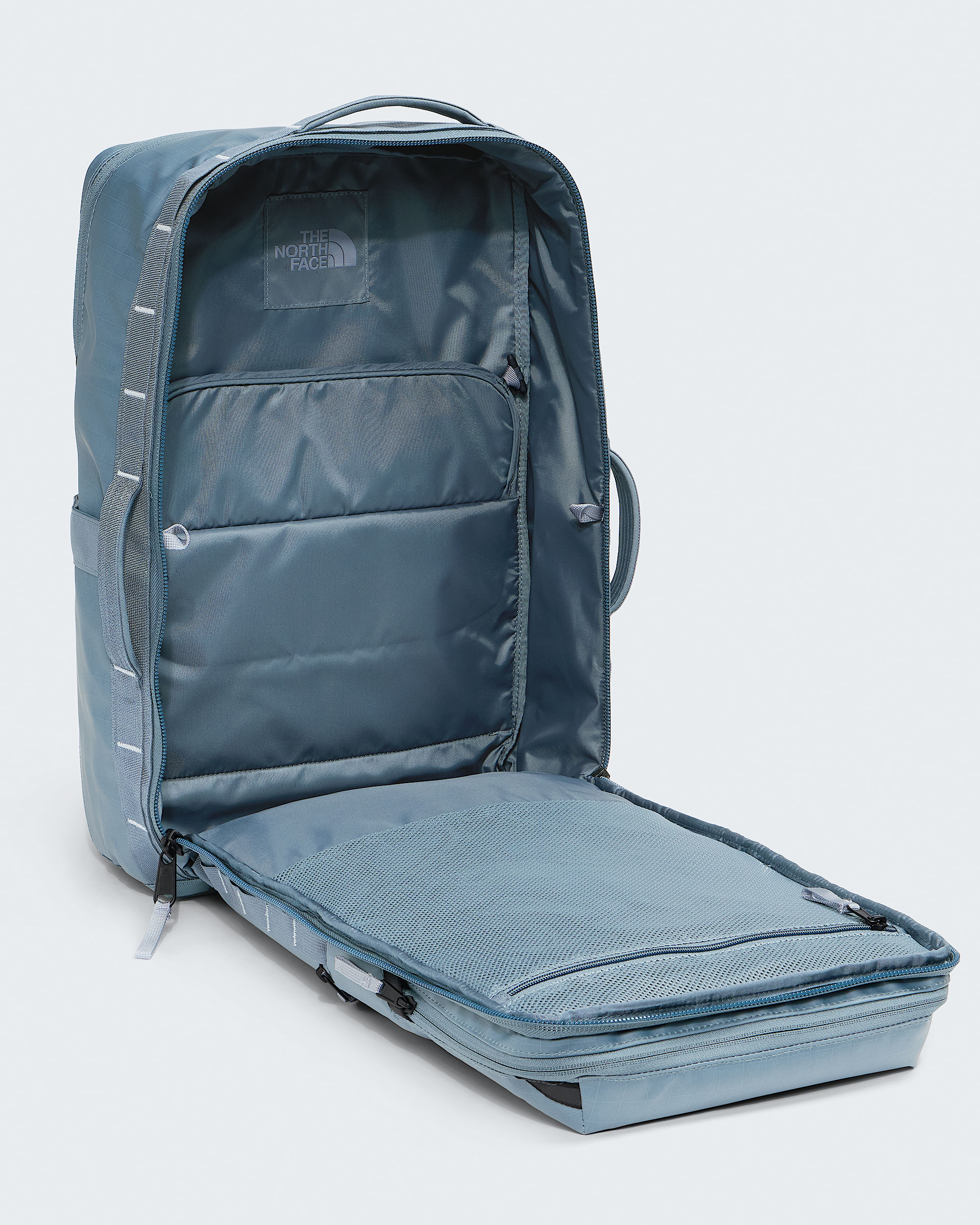 Base Camp Voyager Travel Pack  35L TNF INT