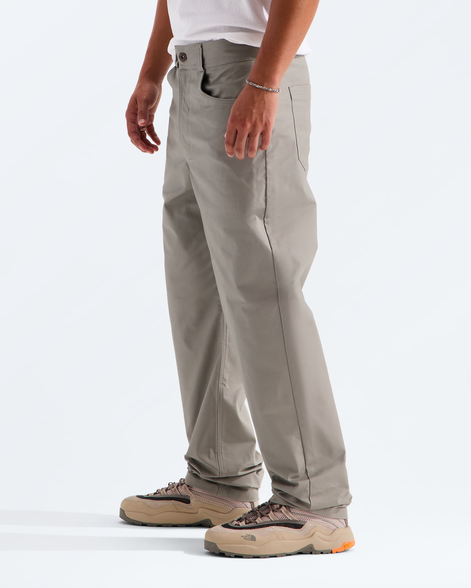 Mens Canon Ridge Pants TNF MODEL34
