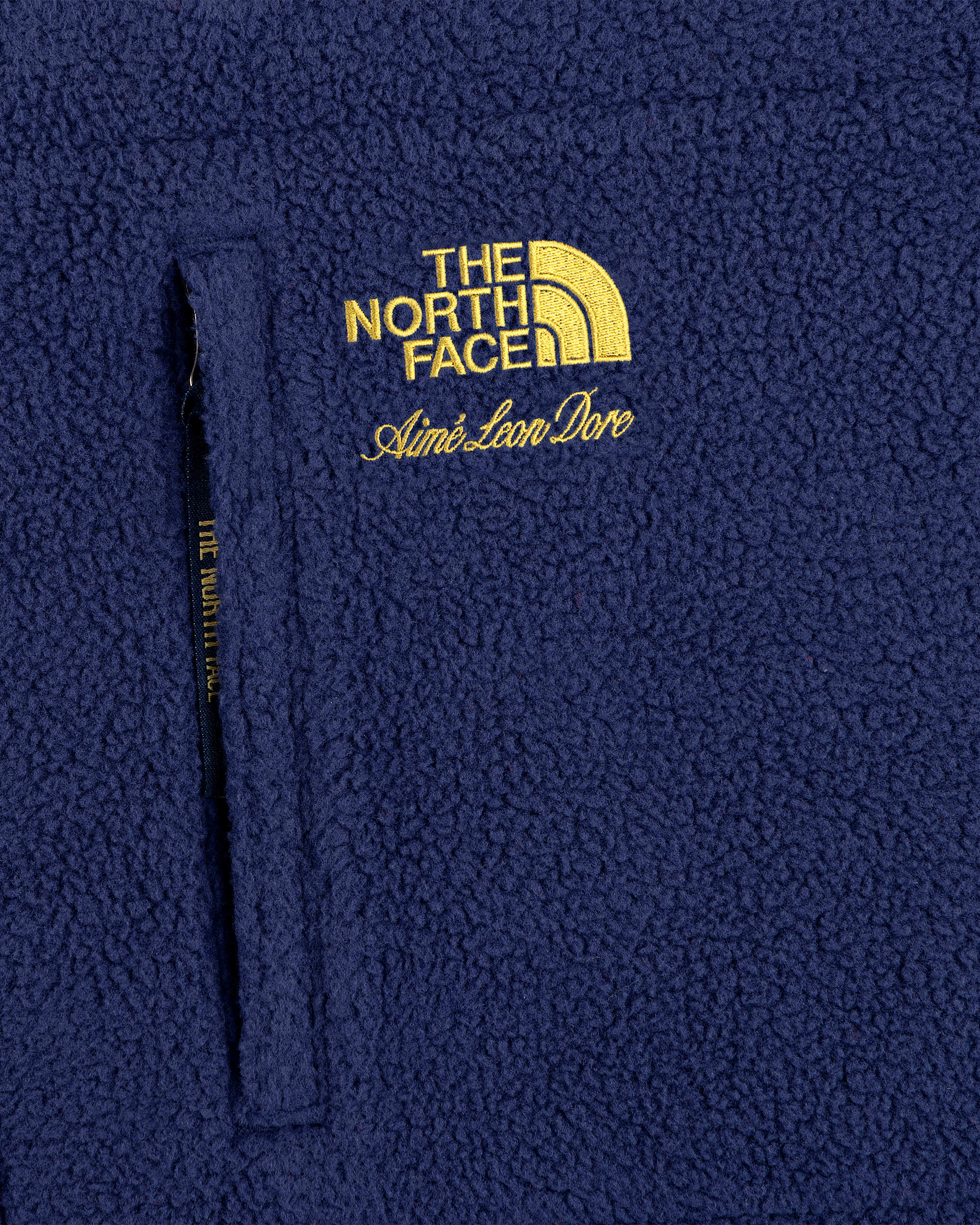 TNF X Aim Leon Dore Fleece Blanket TNF ALT1