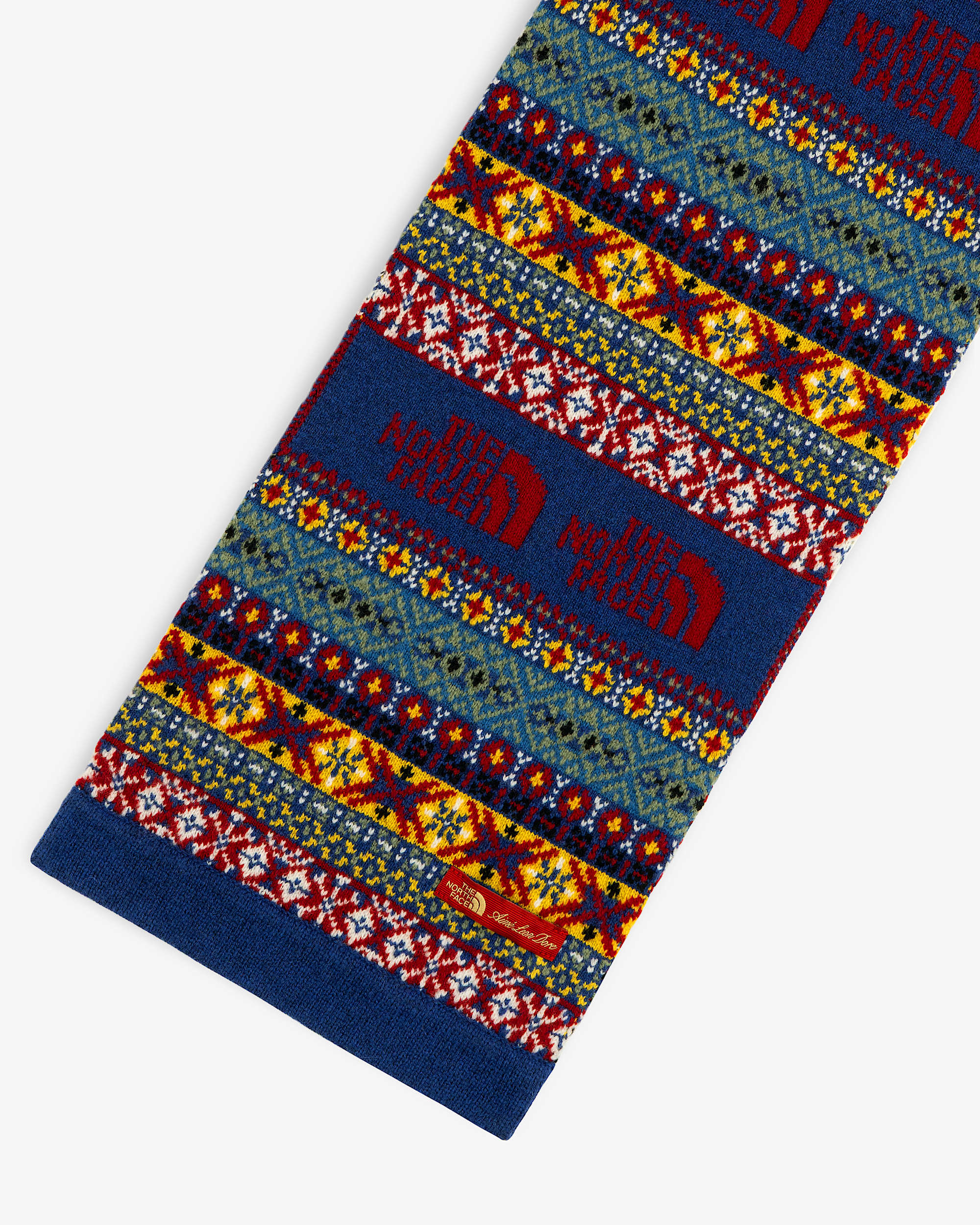 TNF X Aim Leon Dore Jacquard Scarf TNF ALT1