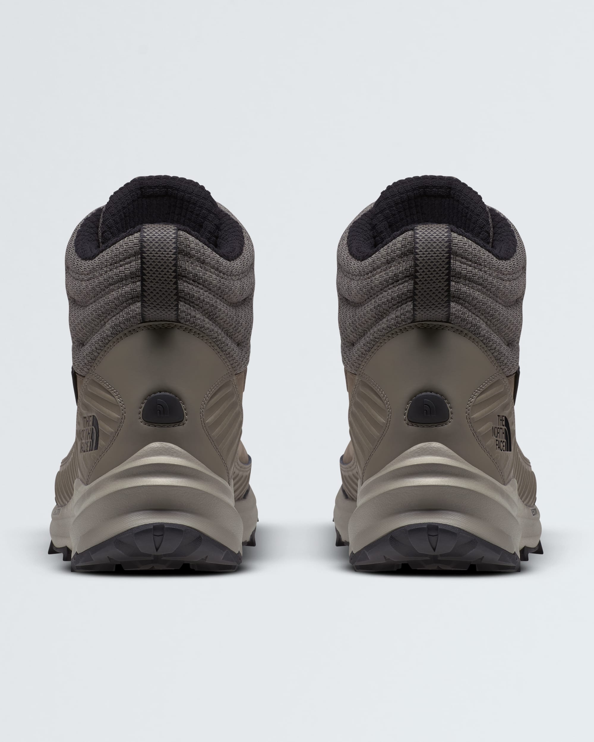 Mens VECTIV Fastpack Insulated Waterproof Boots TNF BACK