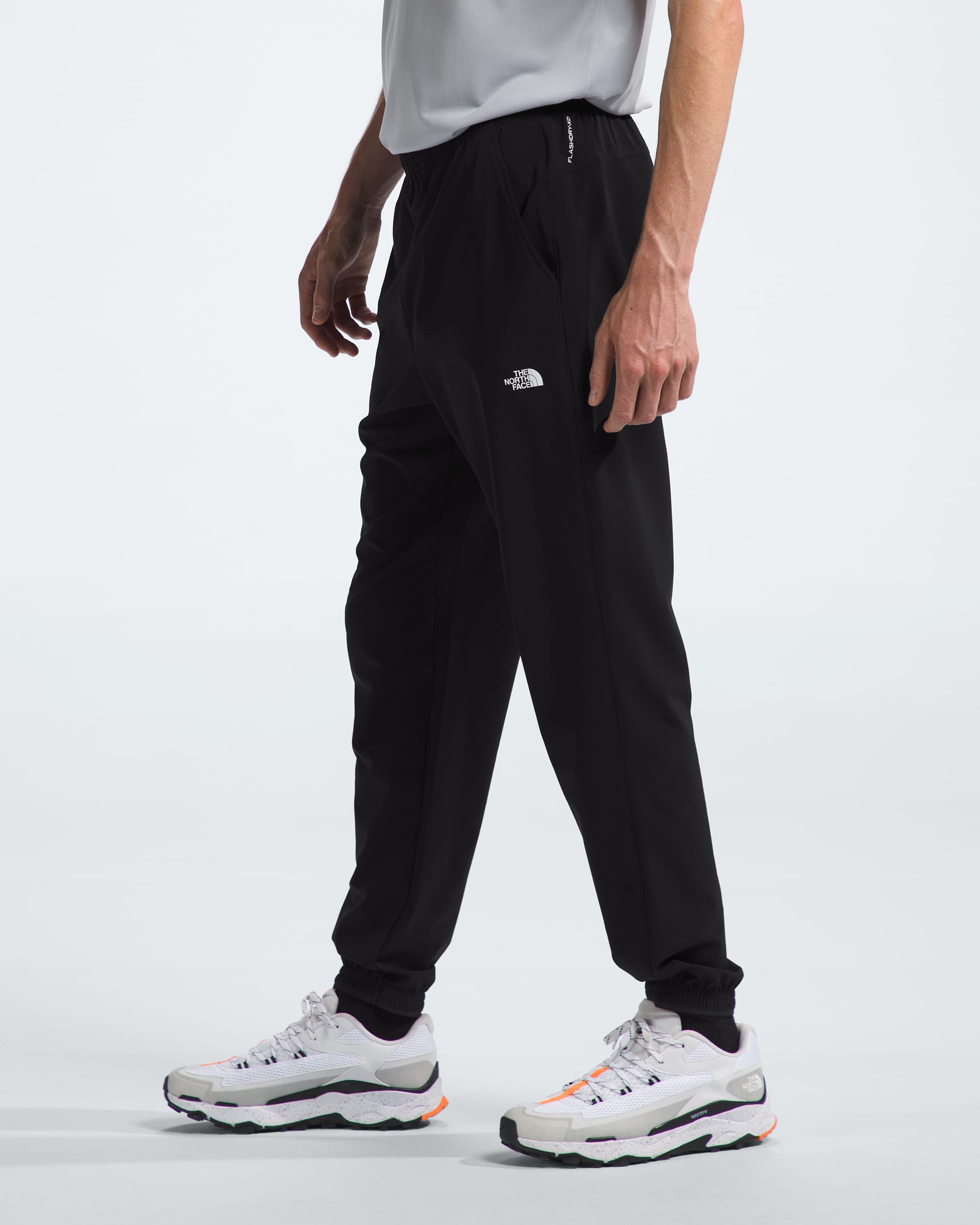 Mens Wander Joggers 20 TNF MODEL34