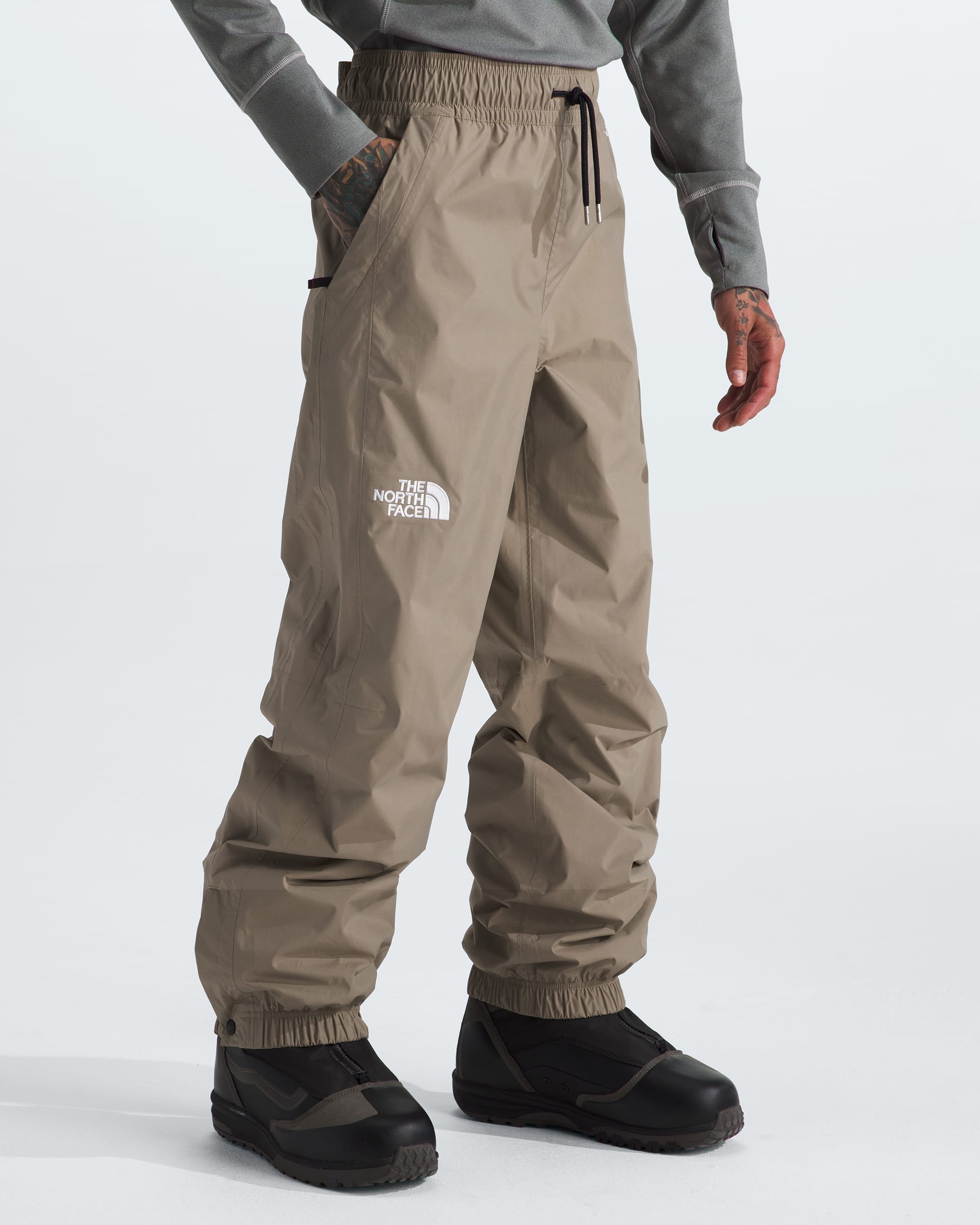 Mens Build Up Pants TNF Cavern Grey MODEL34