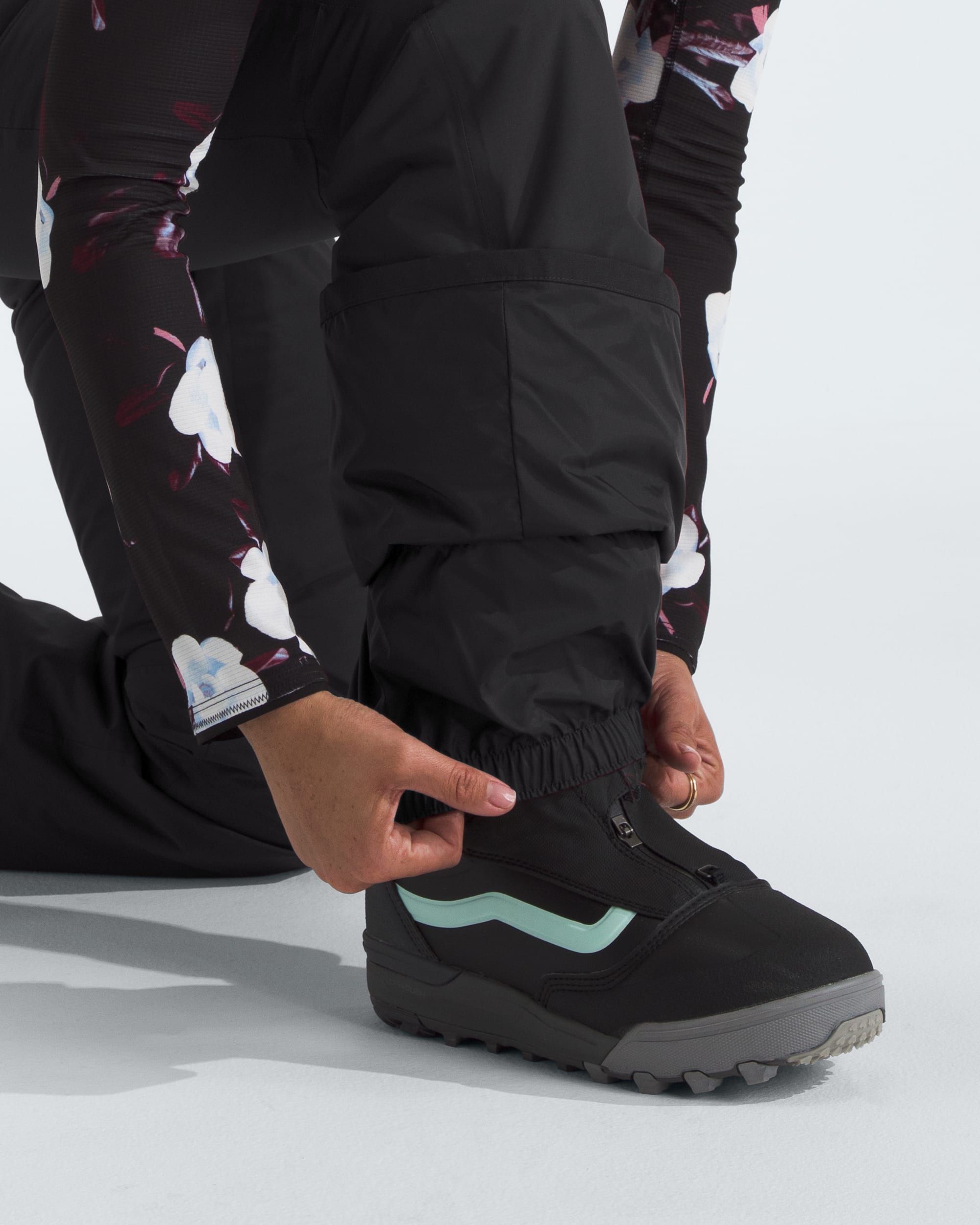 Womens Freedom Insulated Pants TNF TNF Black MODELALT1