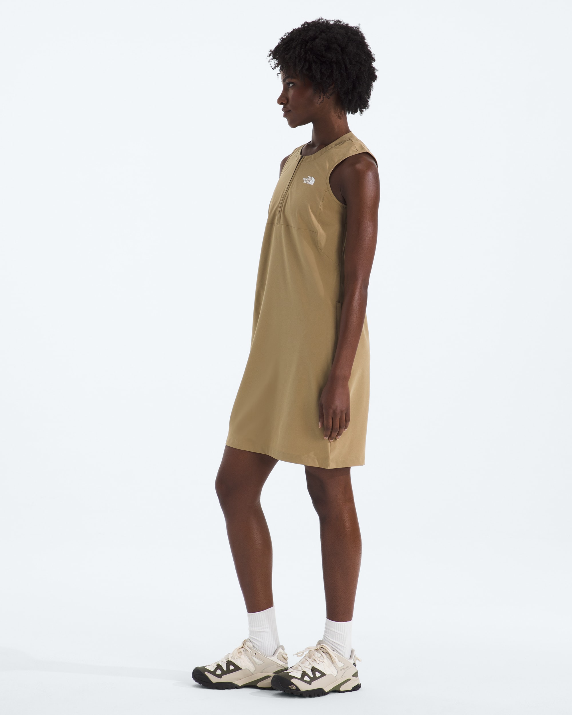 Womens Packable Dress TNF MODEL34