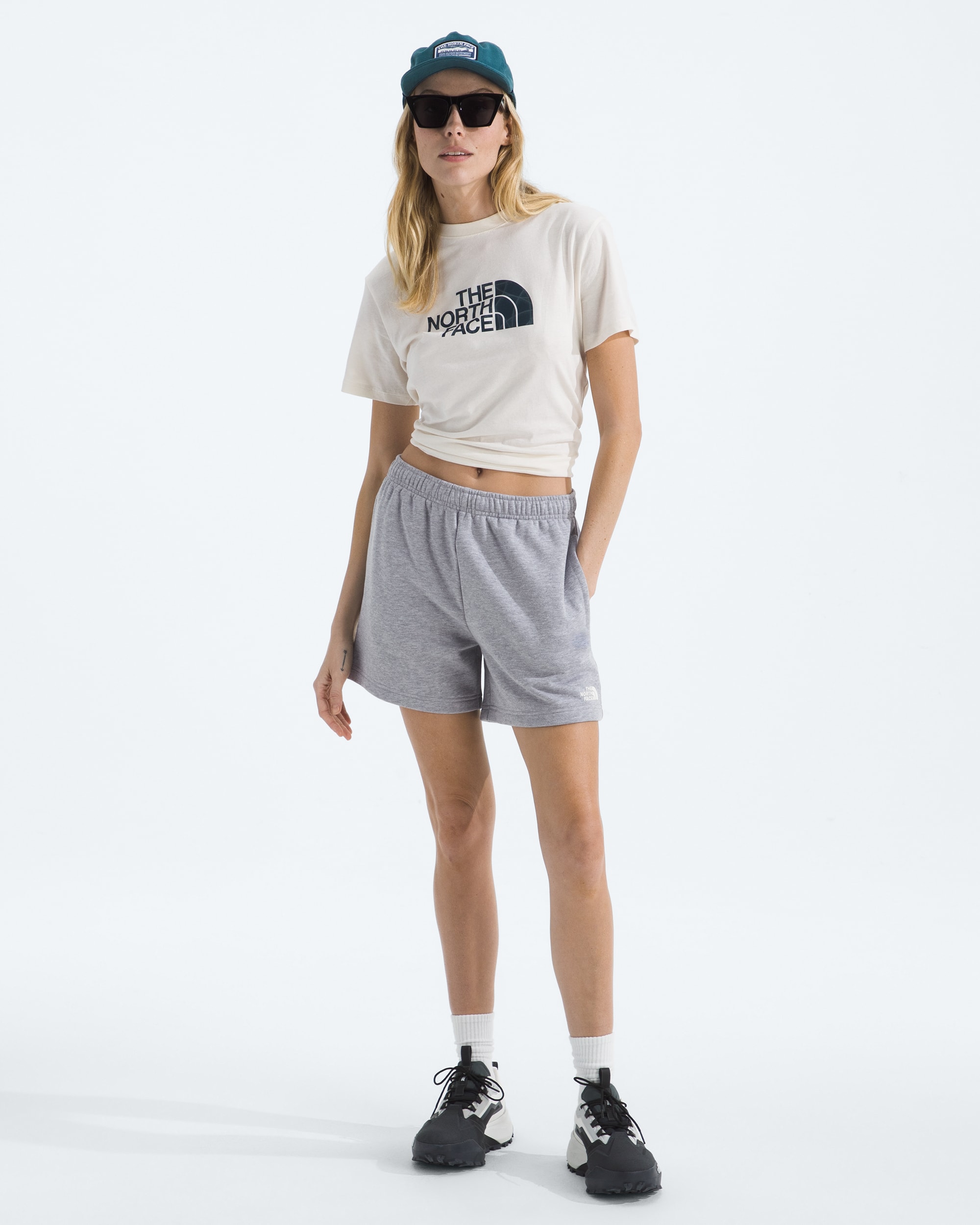 Womens Evolution Simple Dome Regular Shorts TNF HERO2