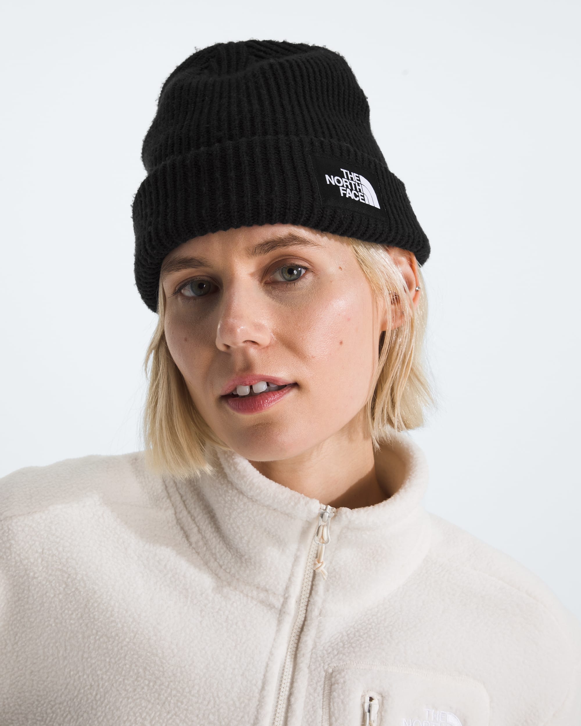 Salty Lined Beanie TNF MODELBACK