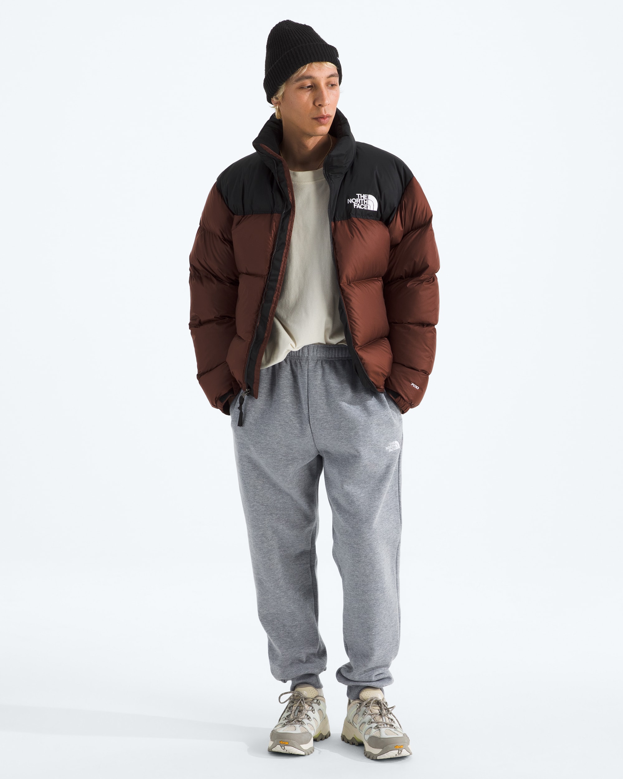 Mens Evolution Simple Dome Regular Joggers TNF HERO2