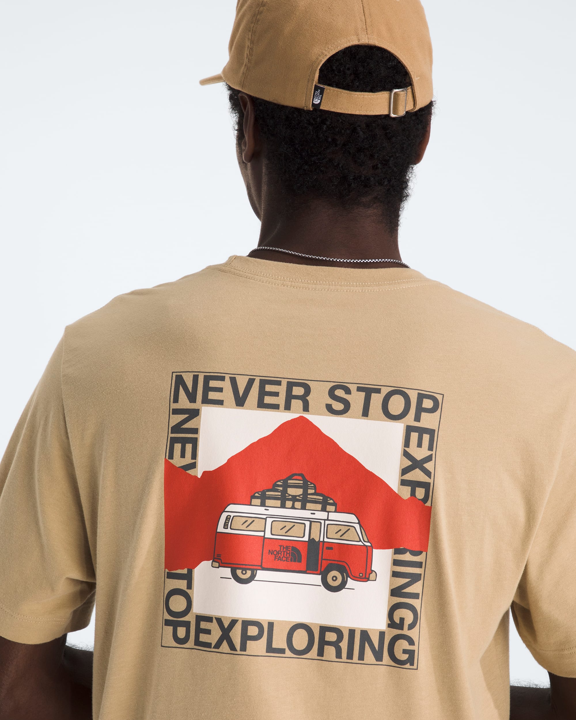 Mens Escape The City Regular ShortSleeve Tee TNF HERO2