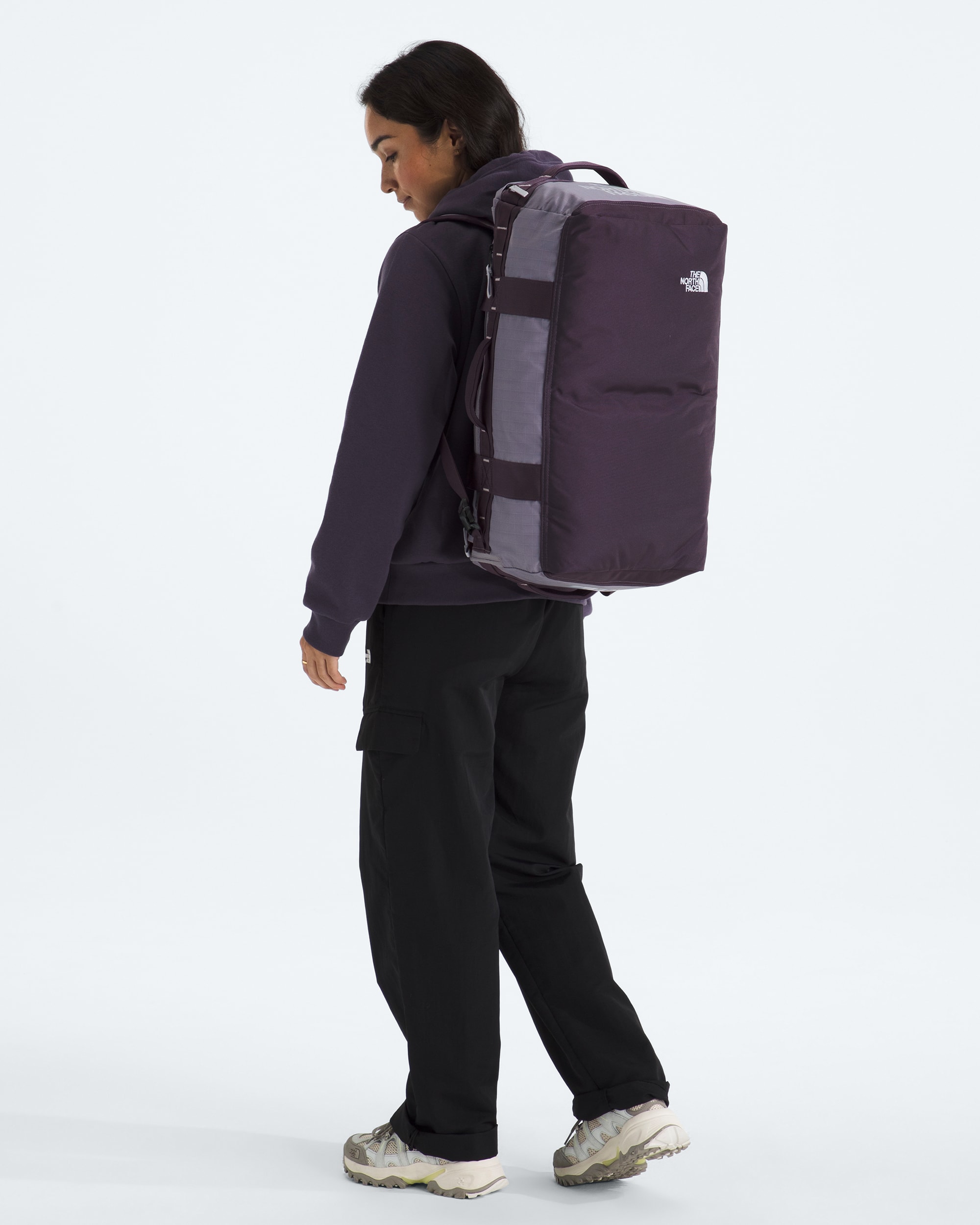 Base Camp Voyager  42L TNF MODELBACK