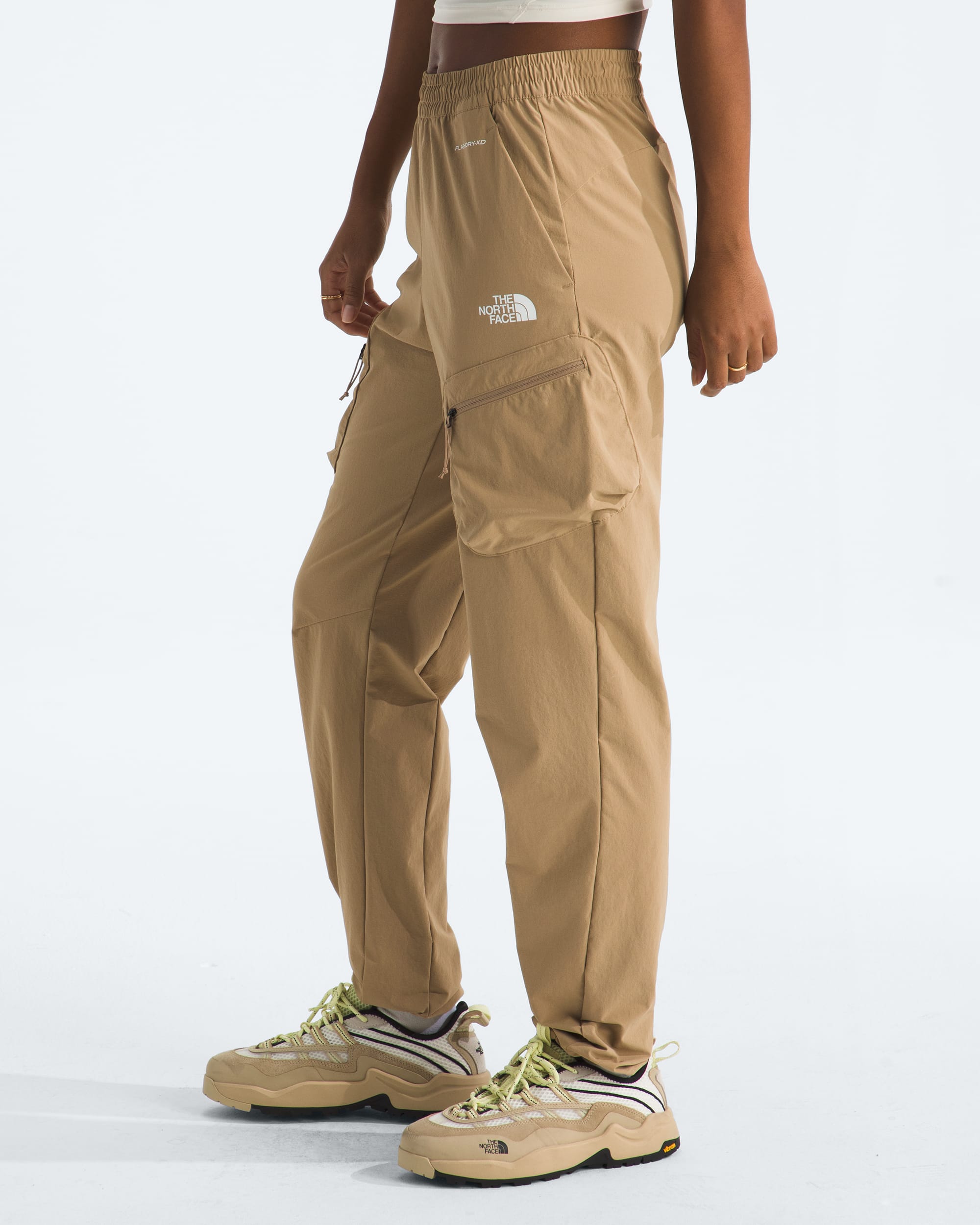 Womens Packable Regular Straight Joggers TNF MODEL34