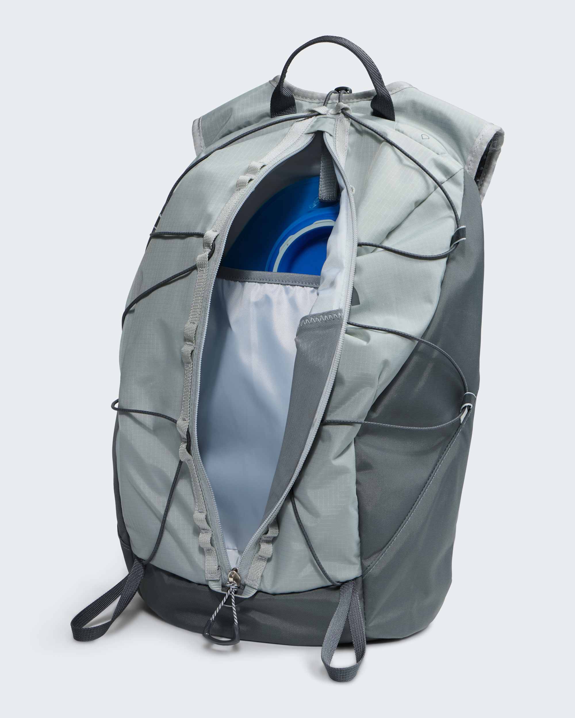Borealis Trail 16 Backpack | The North Face Canada