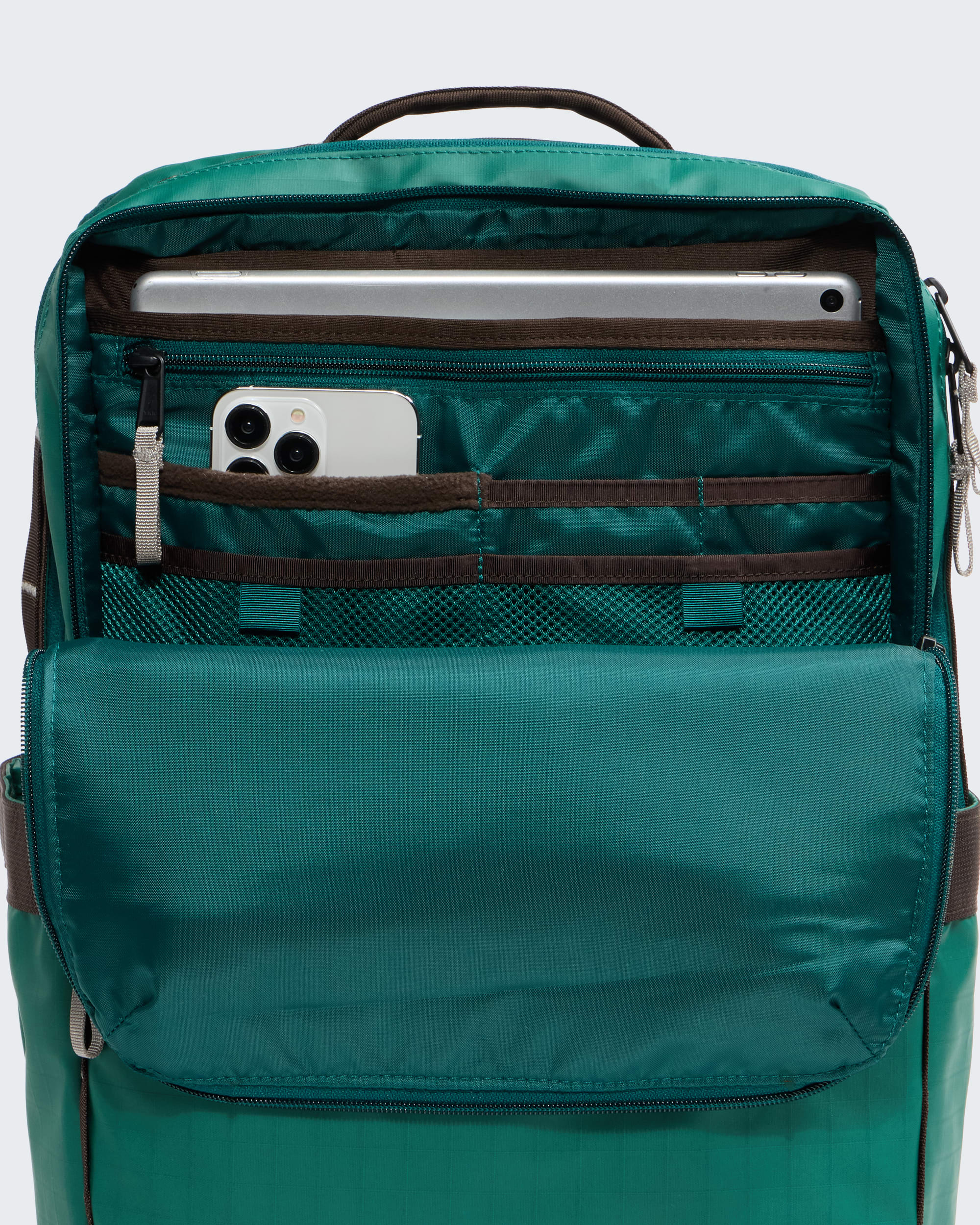 Base Camp™ Voyager Daypack - 26L | The North Face