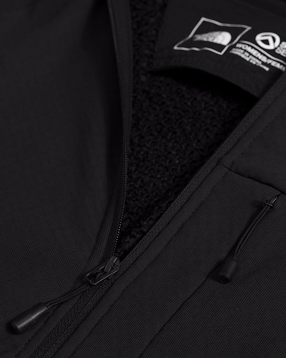 Womens Summit Series FUTUREFLEECE FullZip Hoodie TNF DETAIL3