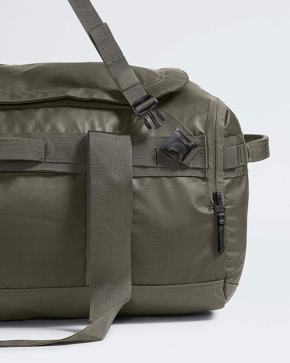 Base Camp Voyager Duffel62L TNF ALT3