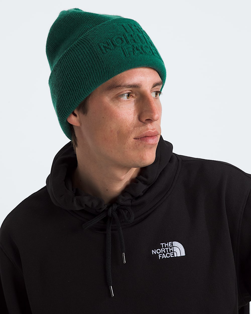 Aprs Embossed Beanie TNF MODELBACK