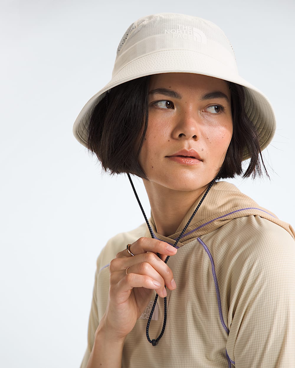 Summer LT Run Bucket Hat TNF MODELBACK