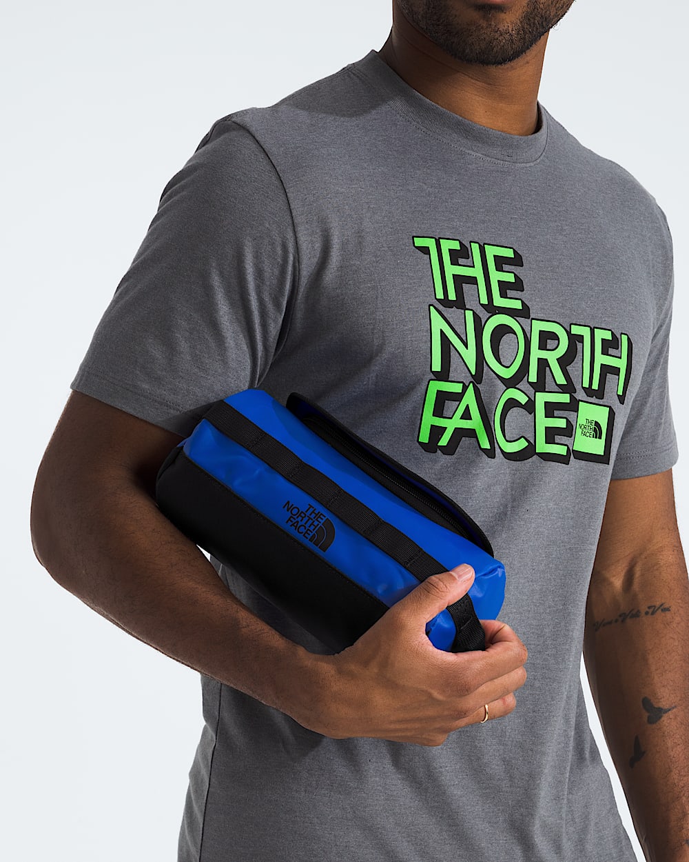 Base Camp Travel CanisterS TNF MODELBACK