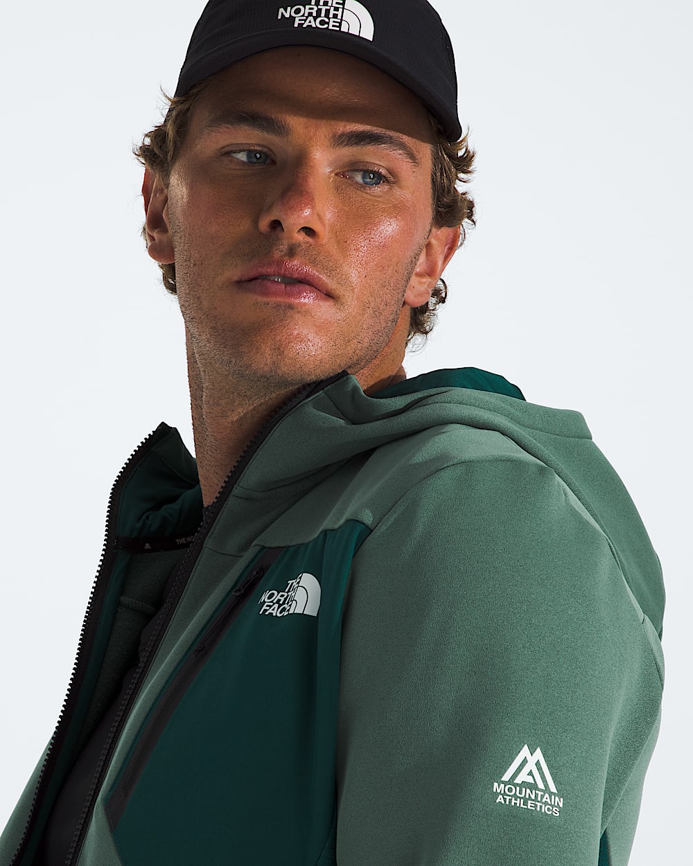 Mens Mountain Athletics FullZip Fleece TNF HERO3