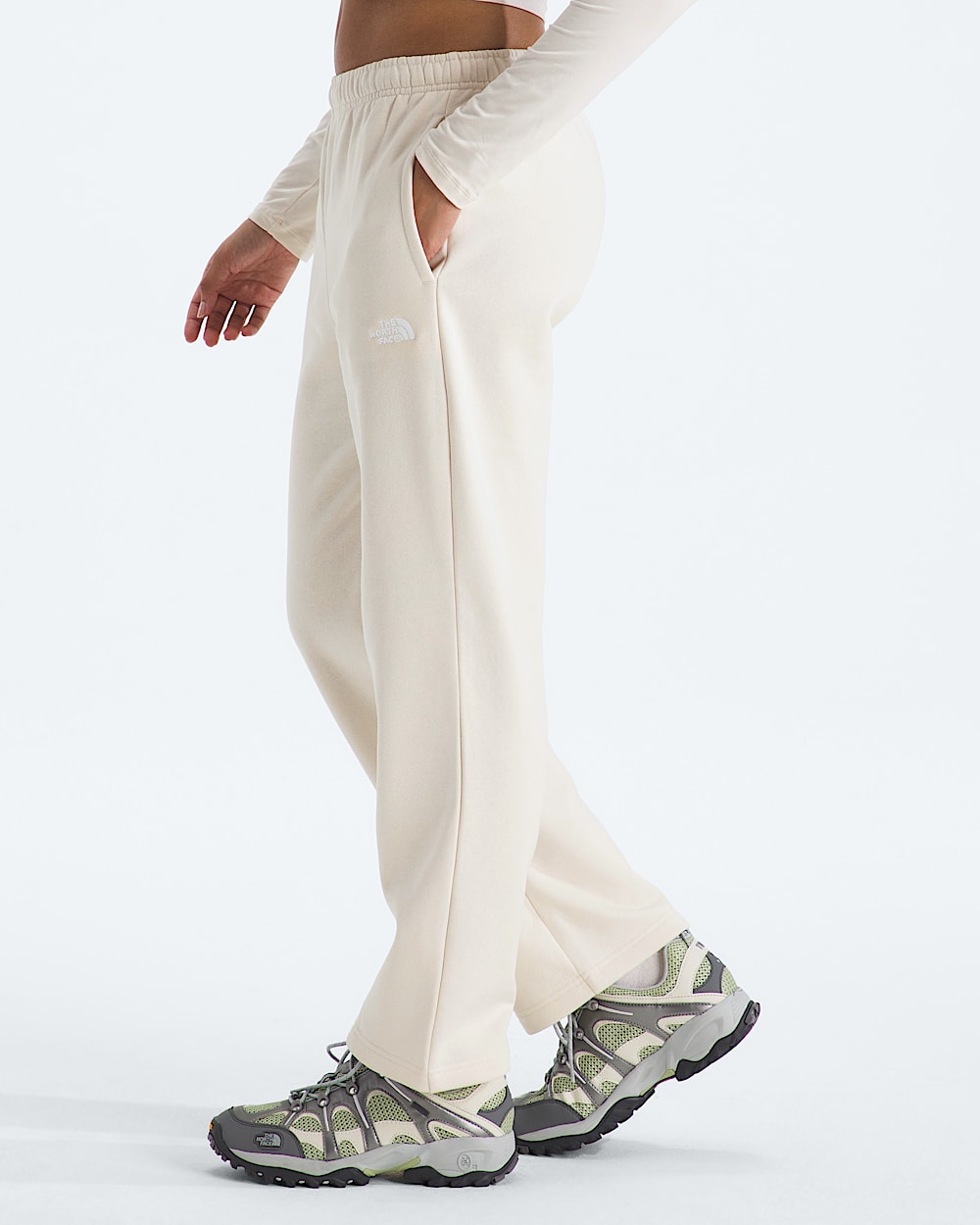 Womens Evolution Simple Dome StraightLeg Regular Pants TNF MODEL34