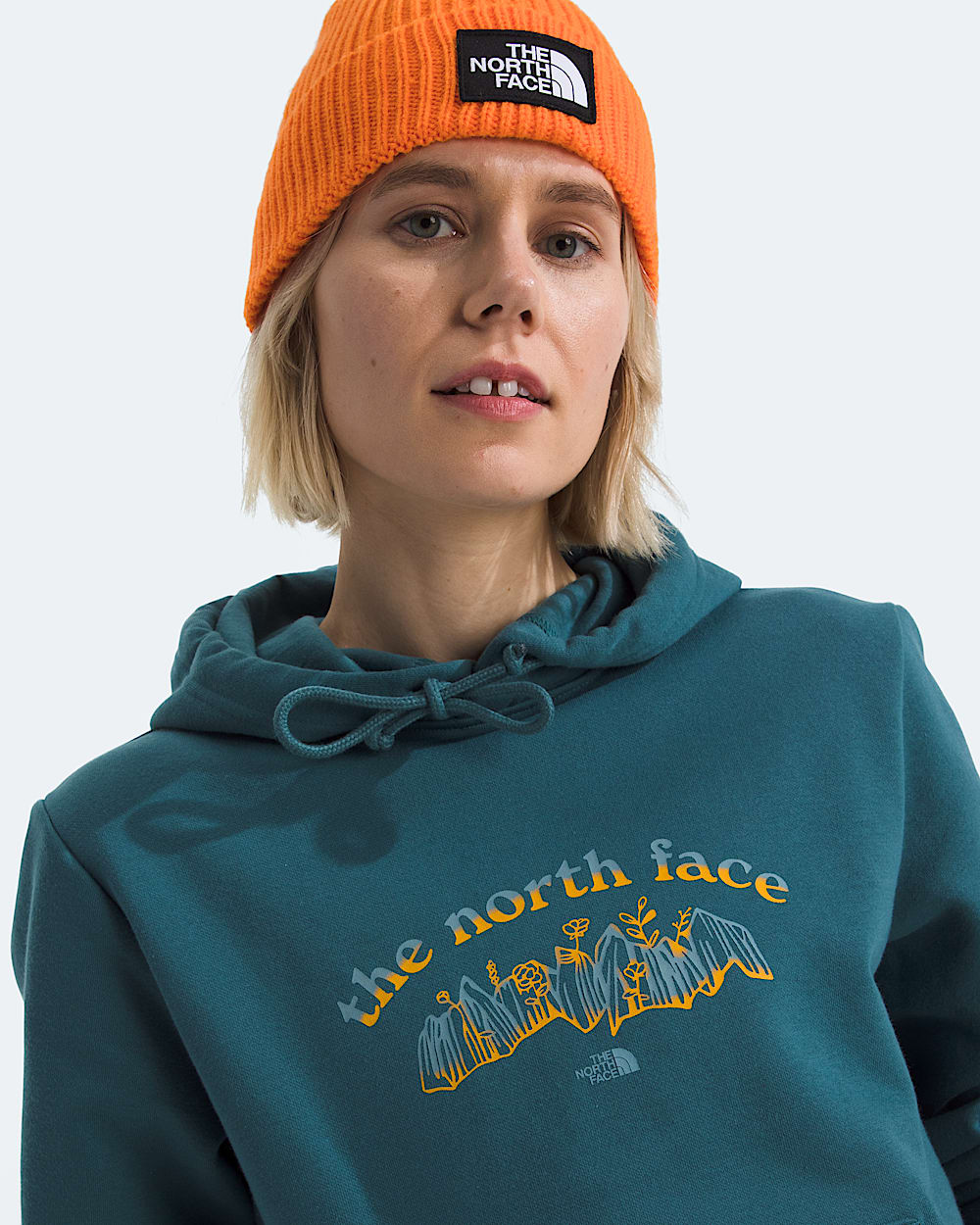 Womens Evolution RetroGrowth HoodieGraphic TNF HERO3