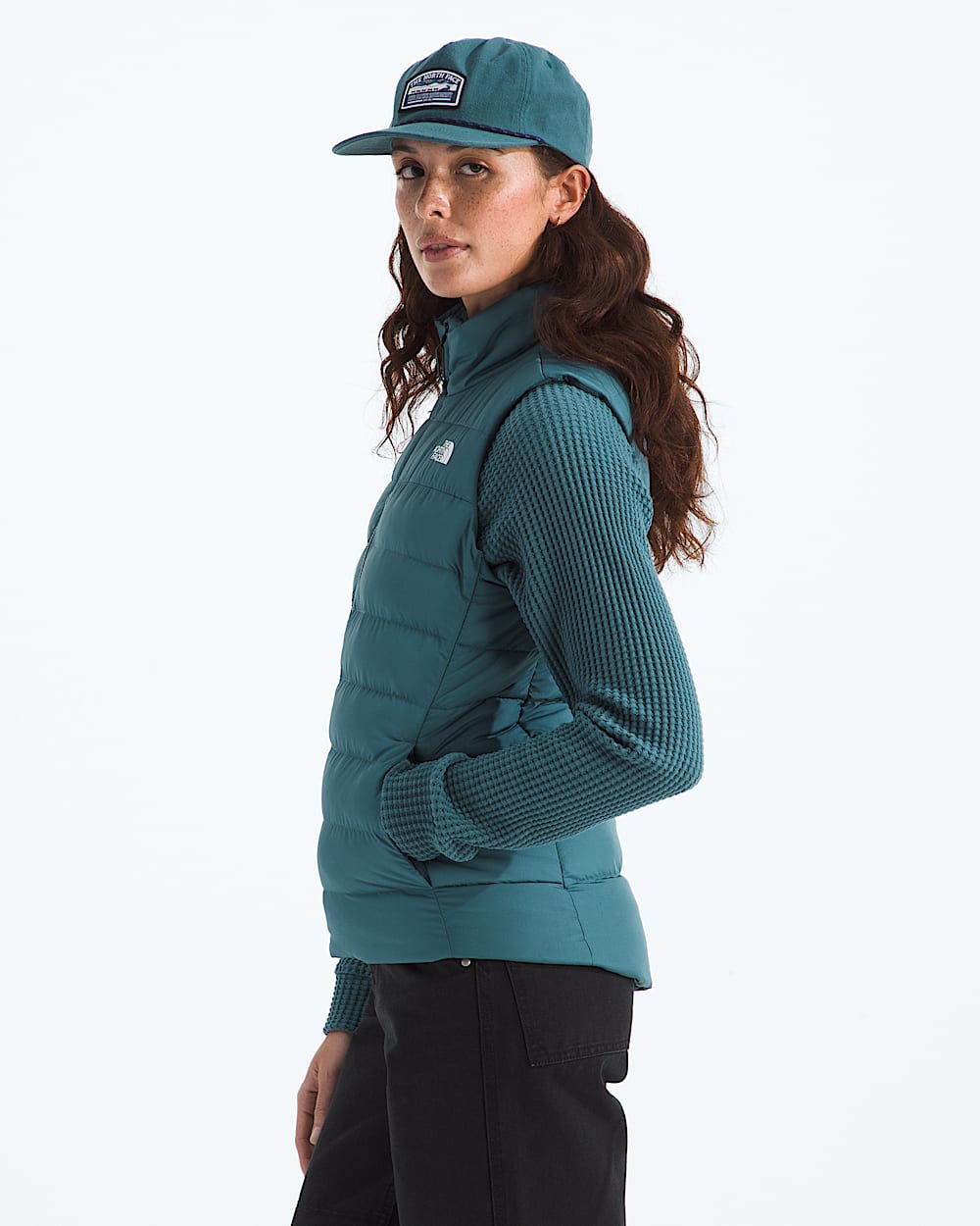 Womens Aconcagua 3 Vest TNF MODEL34