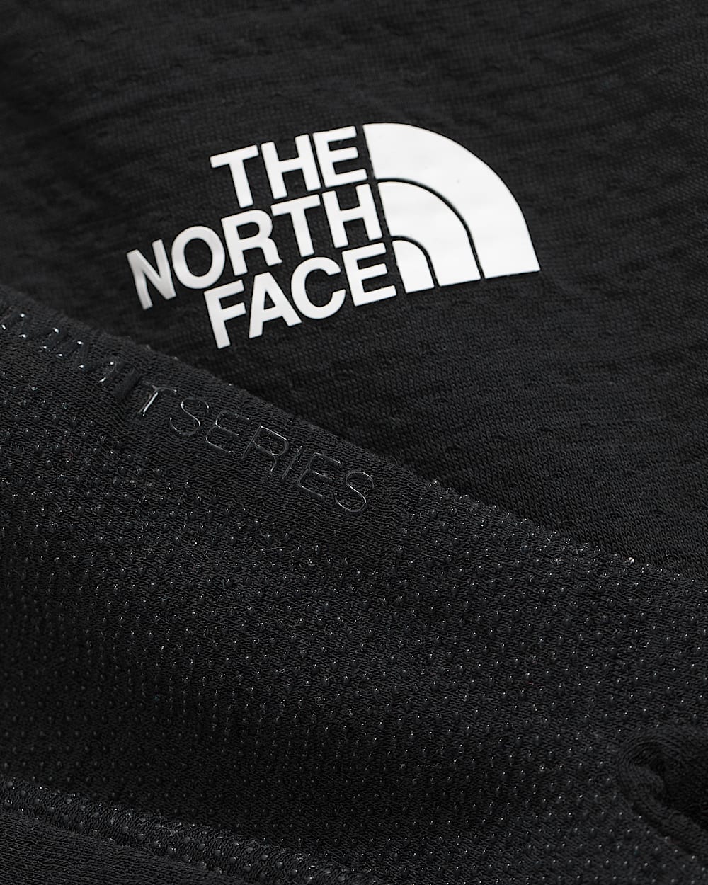Sousgant Summit Series DOTKNIT TNF DETAIL3