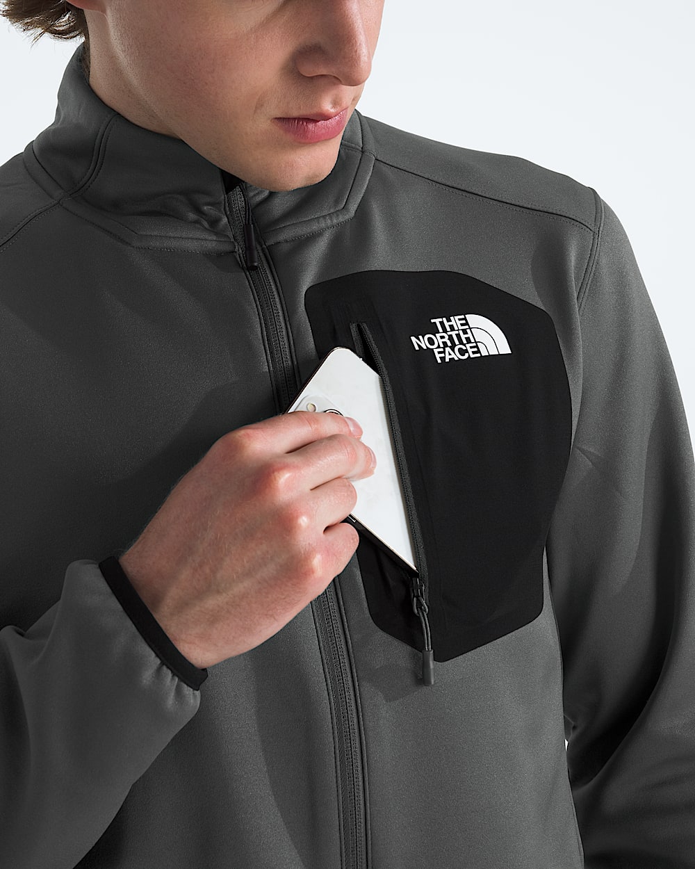 Mens Crest FullZip TNF ALT1