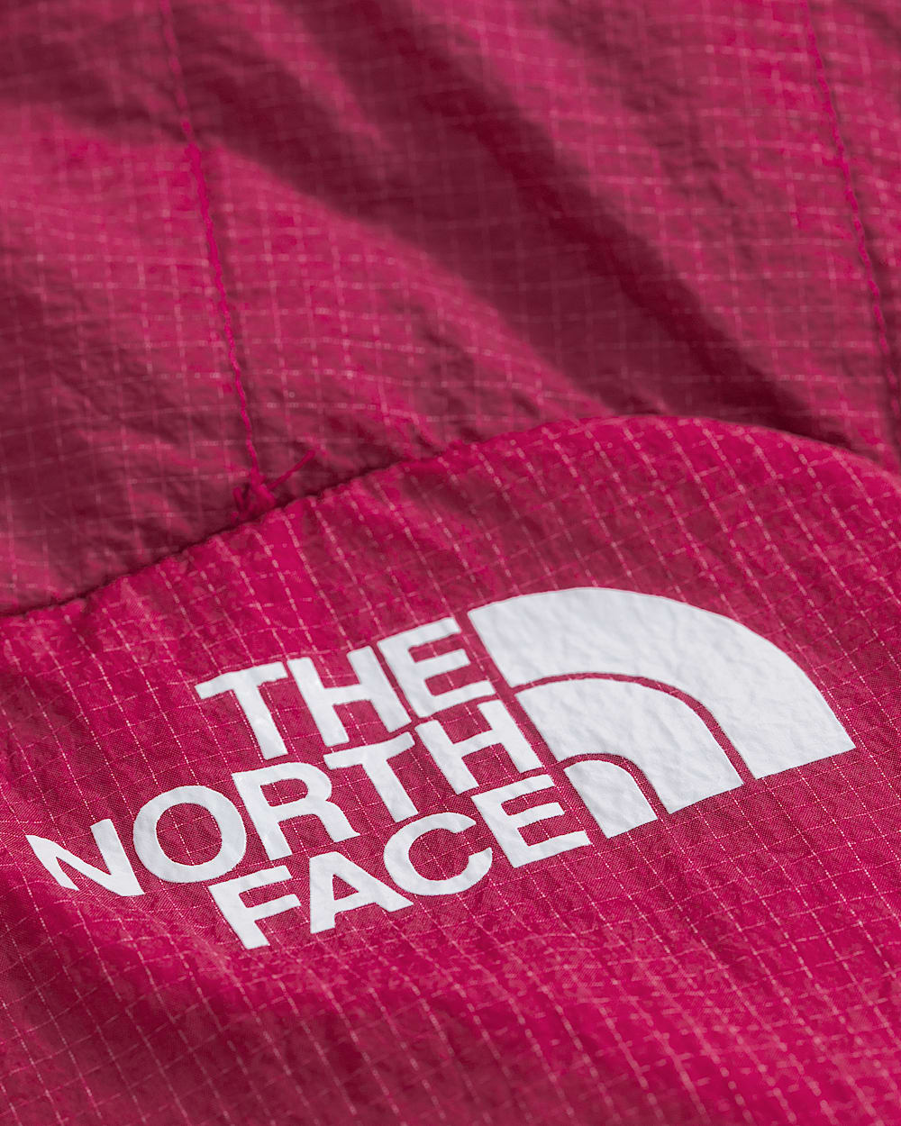Womens Summit Series 5050 AMK Hoodie TNF DETAIL3