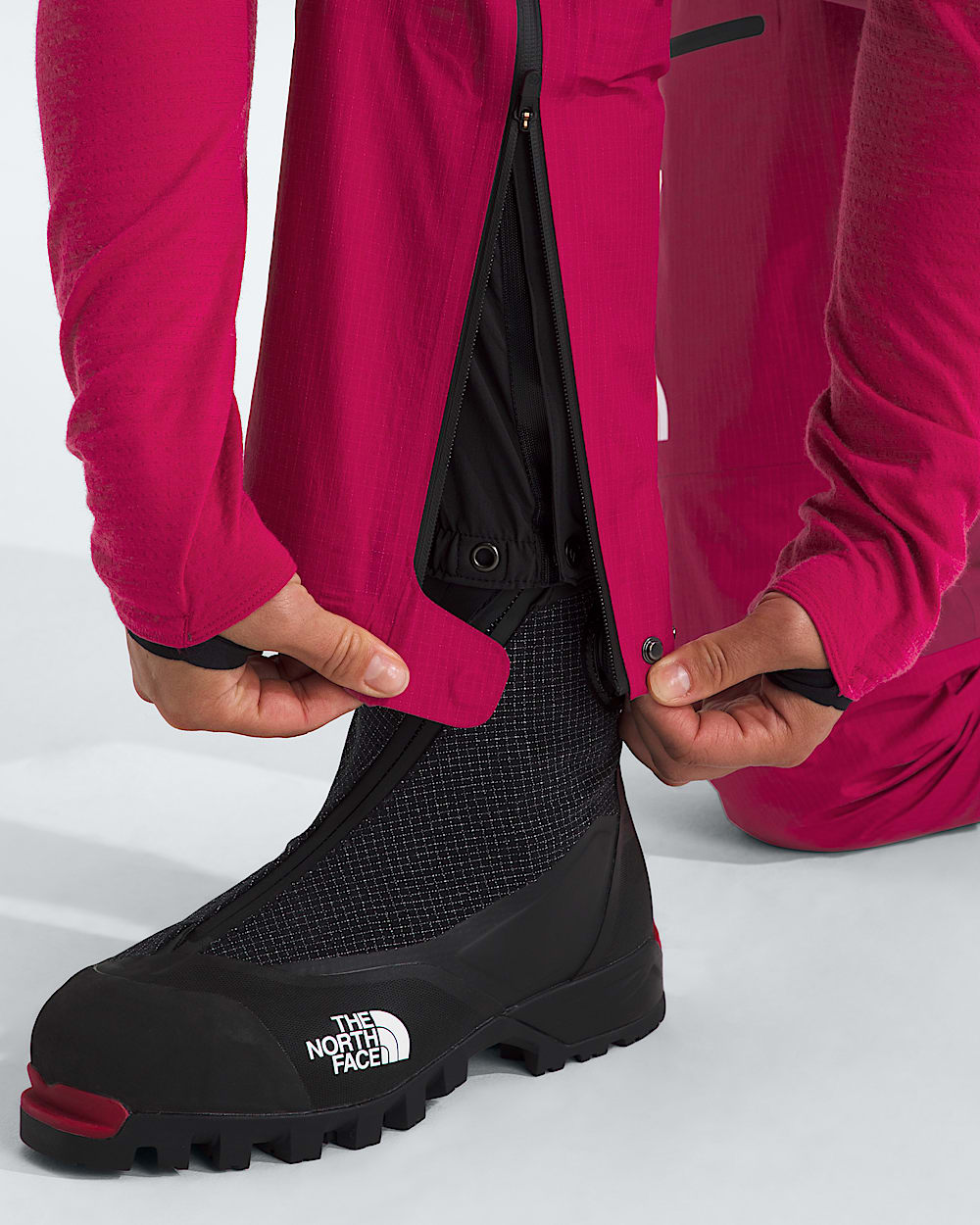 Womens Summit Series FUTURELIGHT AMK Climb Pants TNF MODELALT1