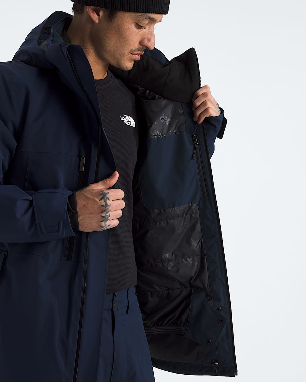 Mens Chakal Jacket TNF MODELINT