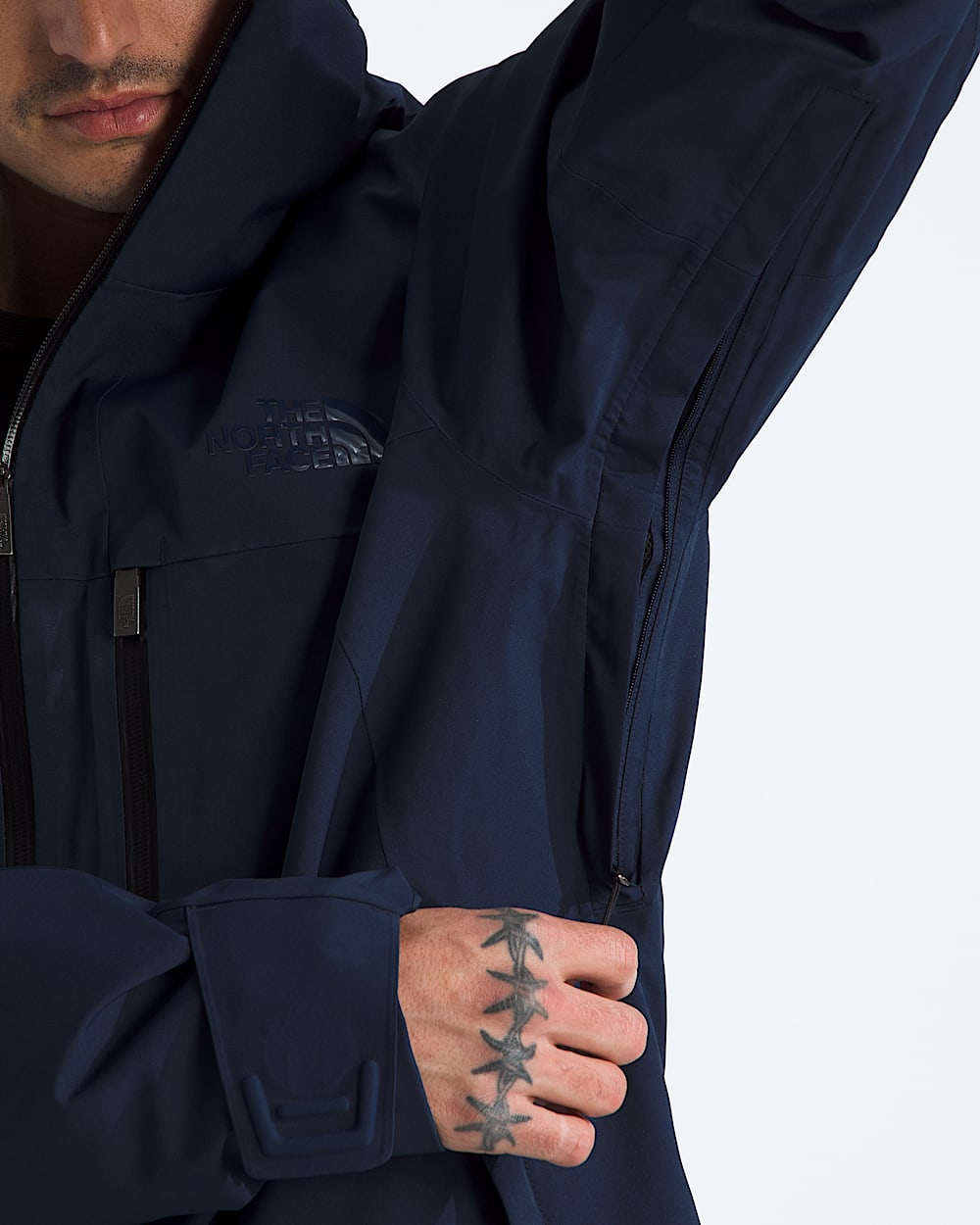 Mens Chakal Jacket TNF MODELALT2