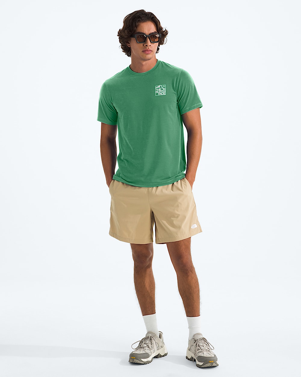 Mens Adventure Sunrise Hike ShortSleeve Tee TNF HERO2