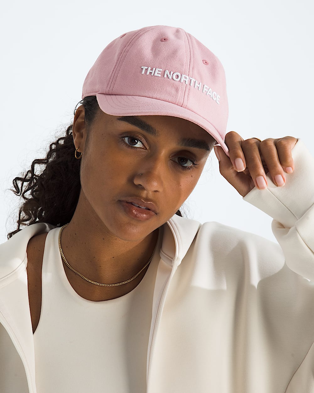 Roomy Norm Hat TNF MODELBACK