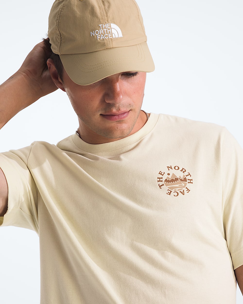 Mens Sunrise Escape Regular ShortSleeve Tee TNF HERO2