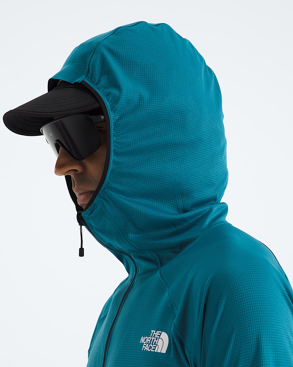 Mens Summit Series Direct Sun Hoodie TNF MODELHOOD2