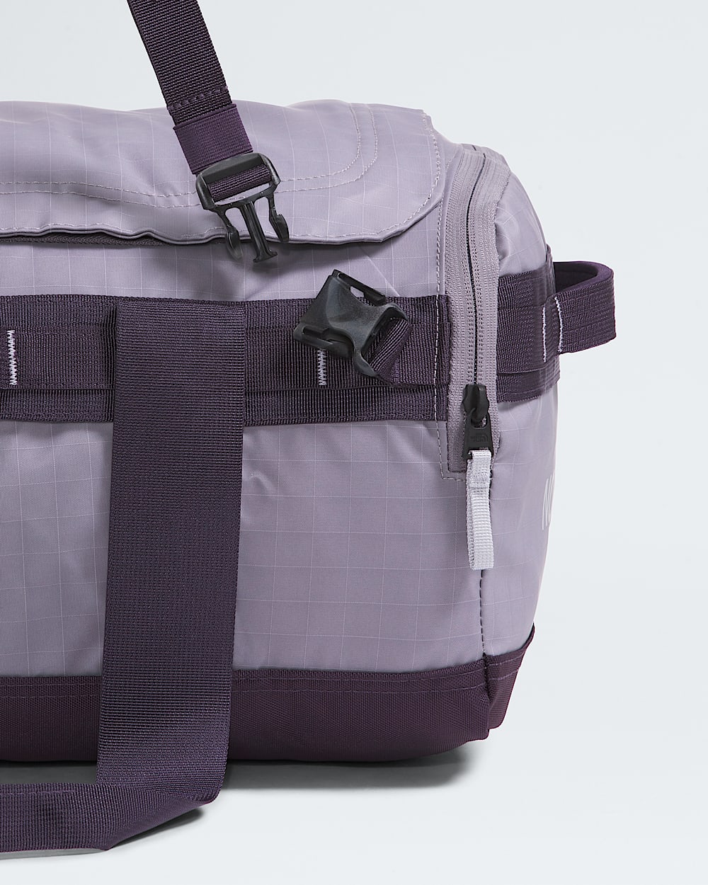 Base Camp Voyager Duffel42L TNF ALT3