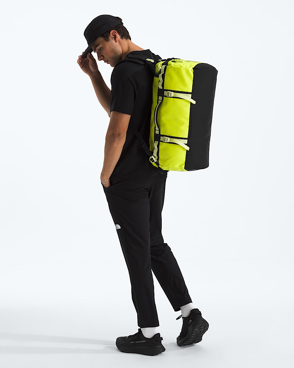Base Camp DuffelS TNF MODELBACK