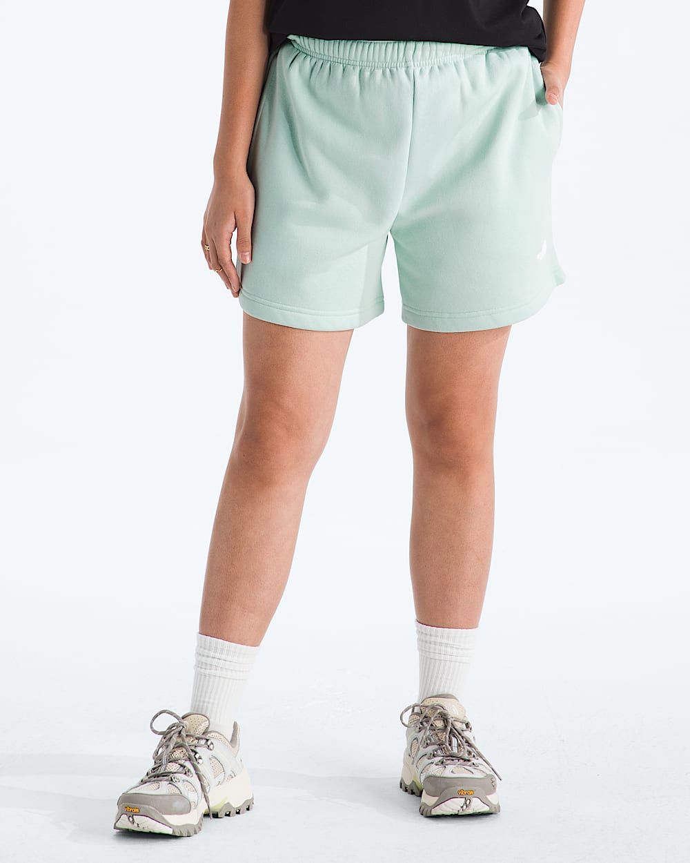 Womens Evolution Simple Dome Regular Shorts TNF HERO