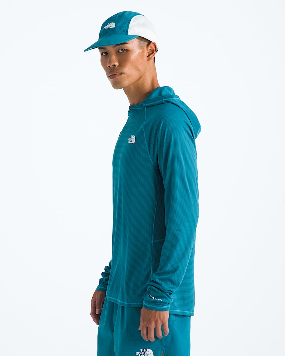 Mens Sunriser Hoodie TNF MODEL34