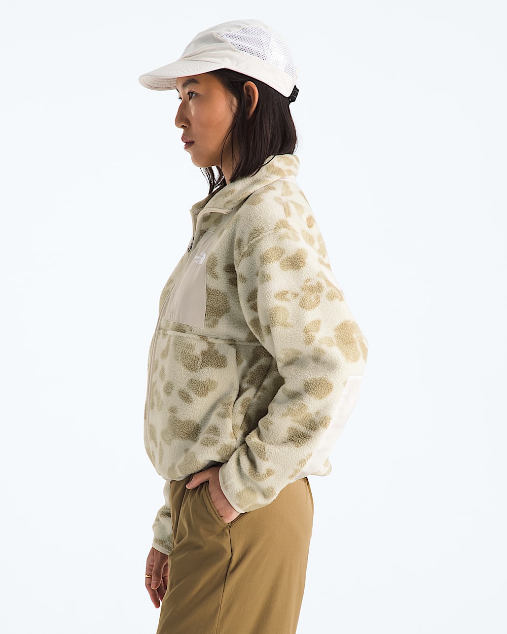 Womens Yumiori Off Peak FullZip JacketPrint TNF MODEL34