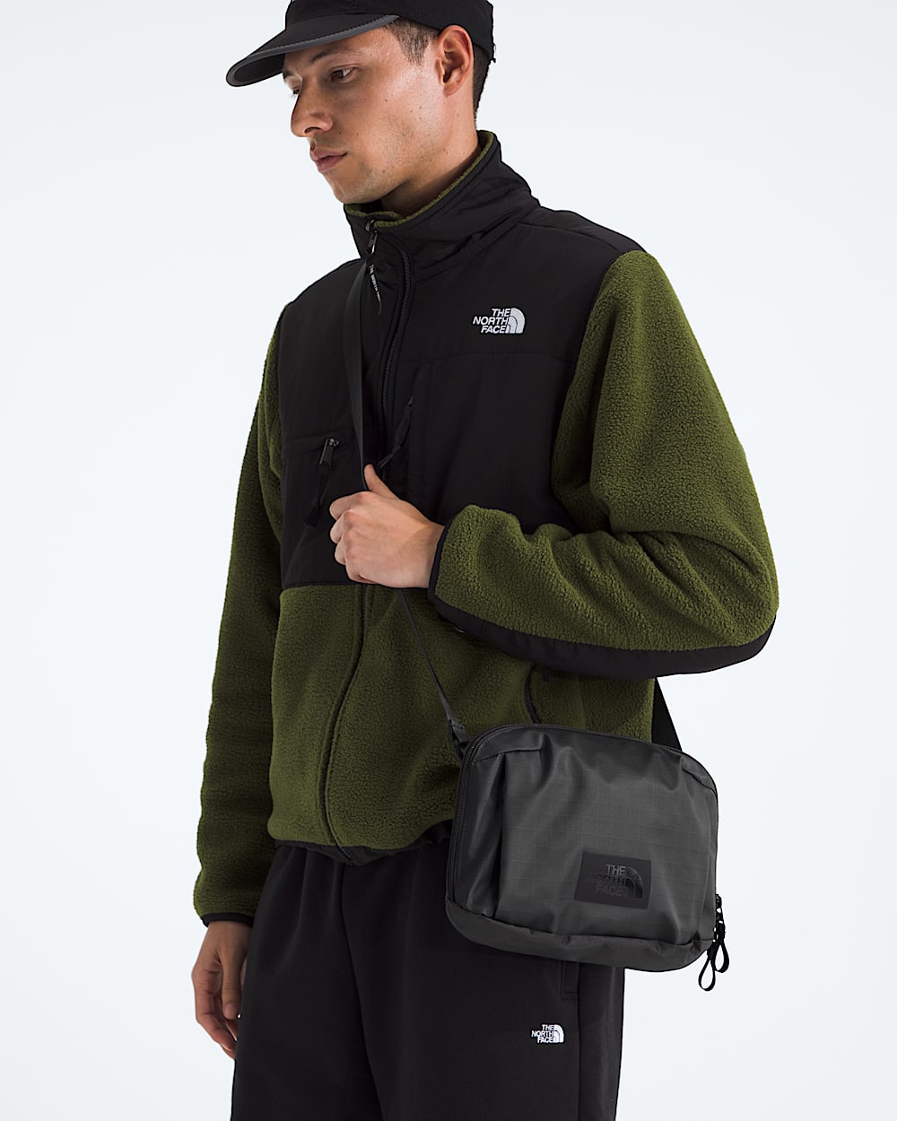 Base Camp Voyager Pro Crossbody TNF MODELBACK