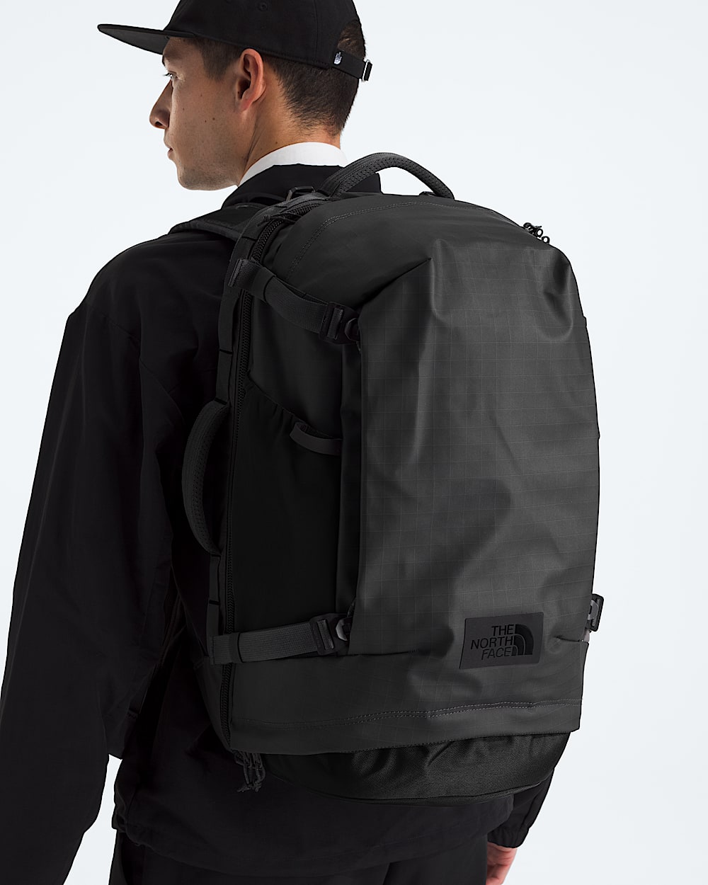 Base Camp Voyager Pro Travel Pack  36L TNF MODELBACK