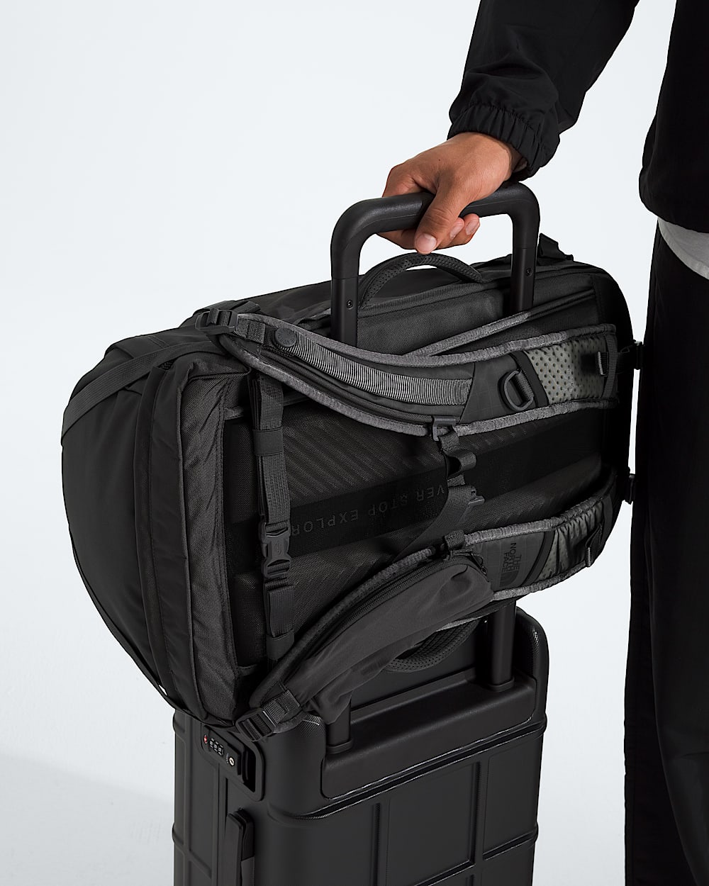 north face carry on ariline backpack The NF0A8EZK 35L Travel Backpack, TNF Black / OSFA The divider folds away for open packing space THE NORTH FACE Pivoter Everyday