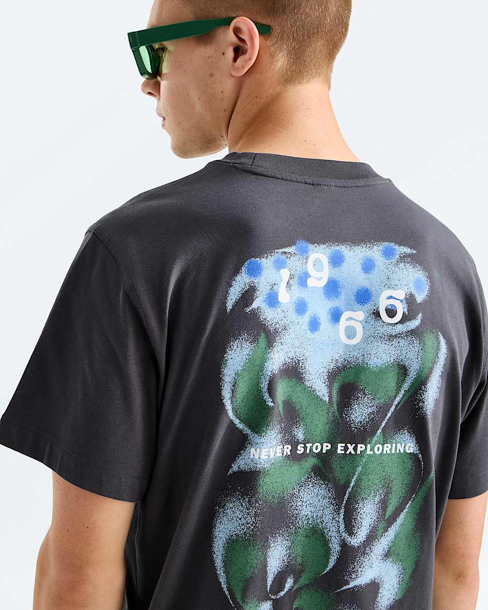 Mens 1966 Motion Relaxed ShortSleeve TeeGraphic TNF HERO2