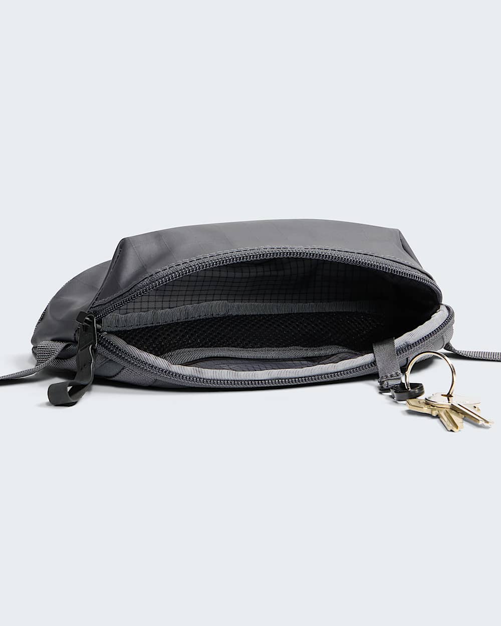 Base Camp Voyager Pro Travel Pouch TNF INT