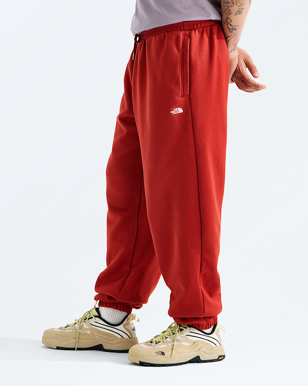 Mens TNF Essential Simple Dome Relaxed Pant TNF MODEL34