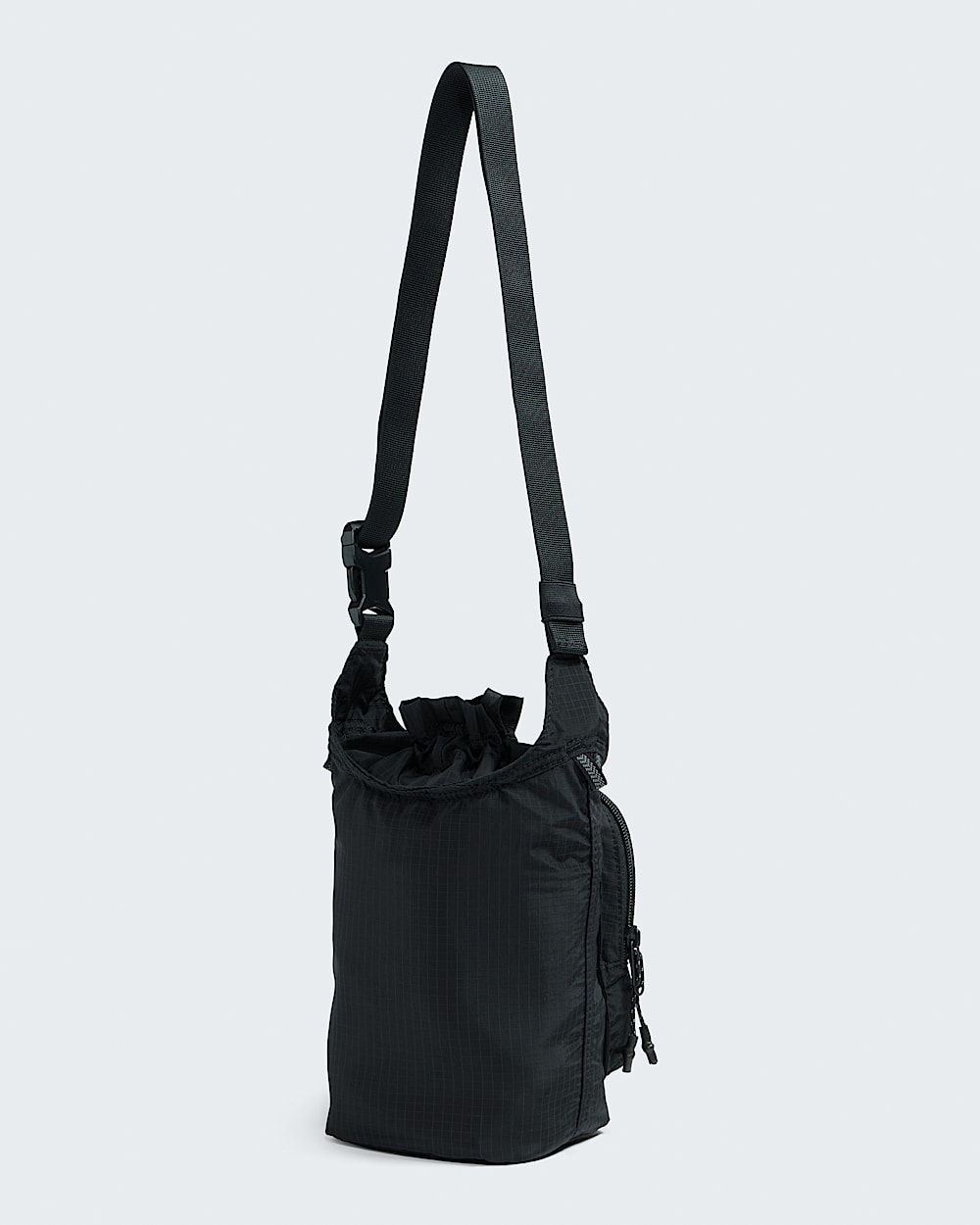 Never Stop Bucket Bag TNF BACK