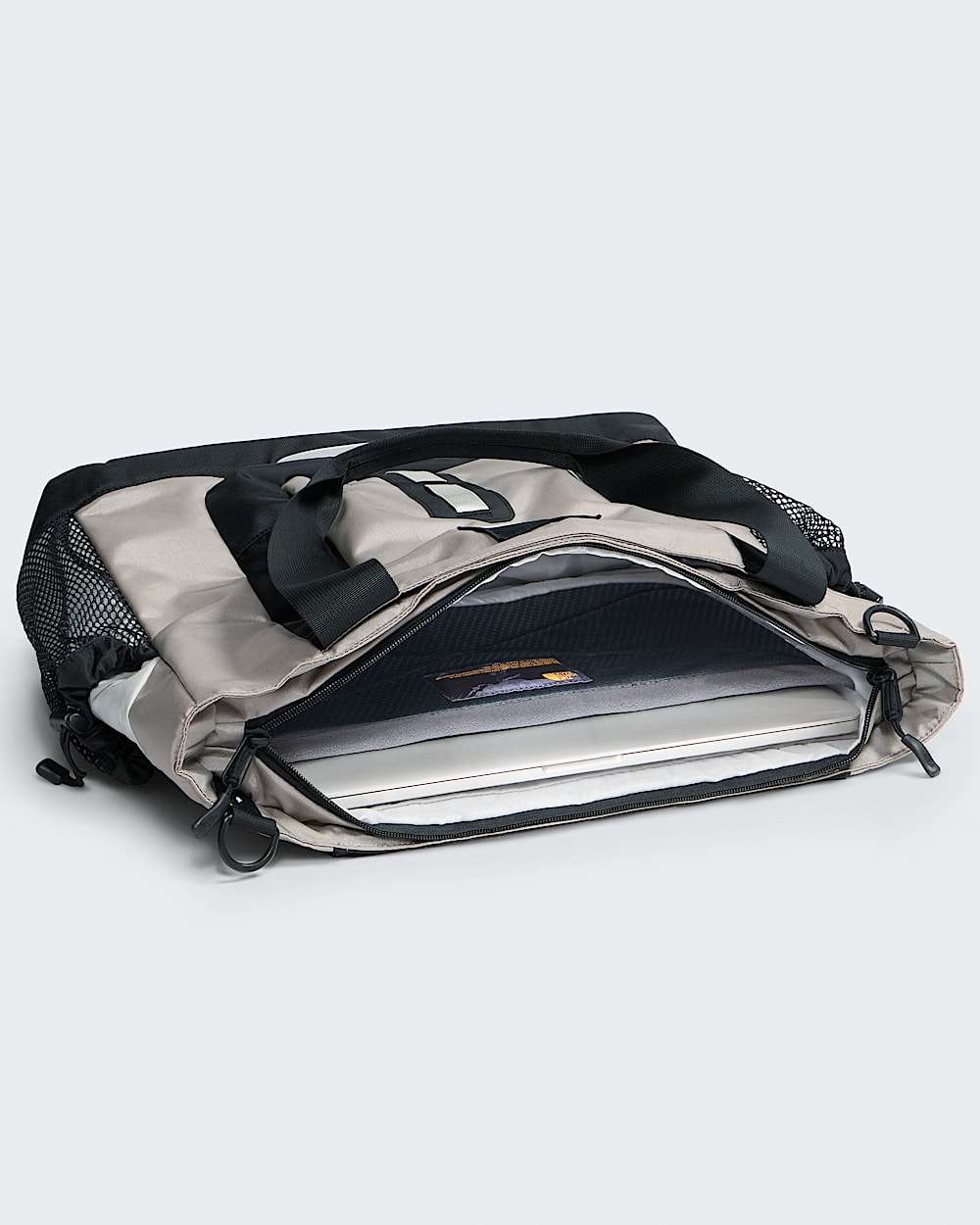 Hot Shot Tote TNF INT